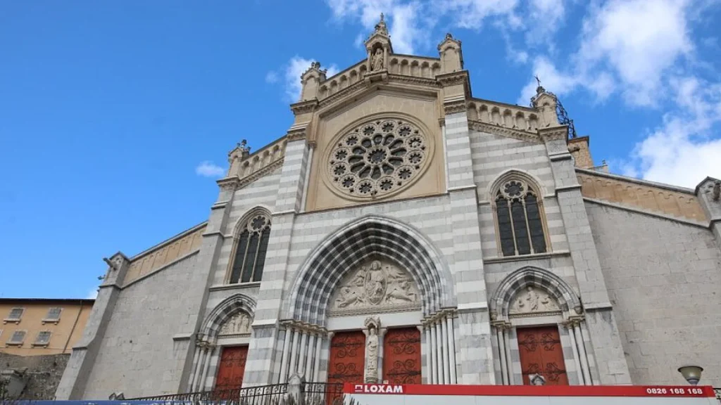 cathédrale-st-jerome-digne-les-bains-04000